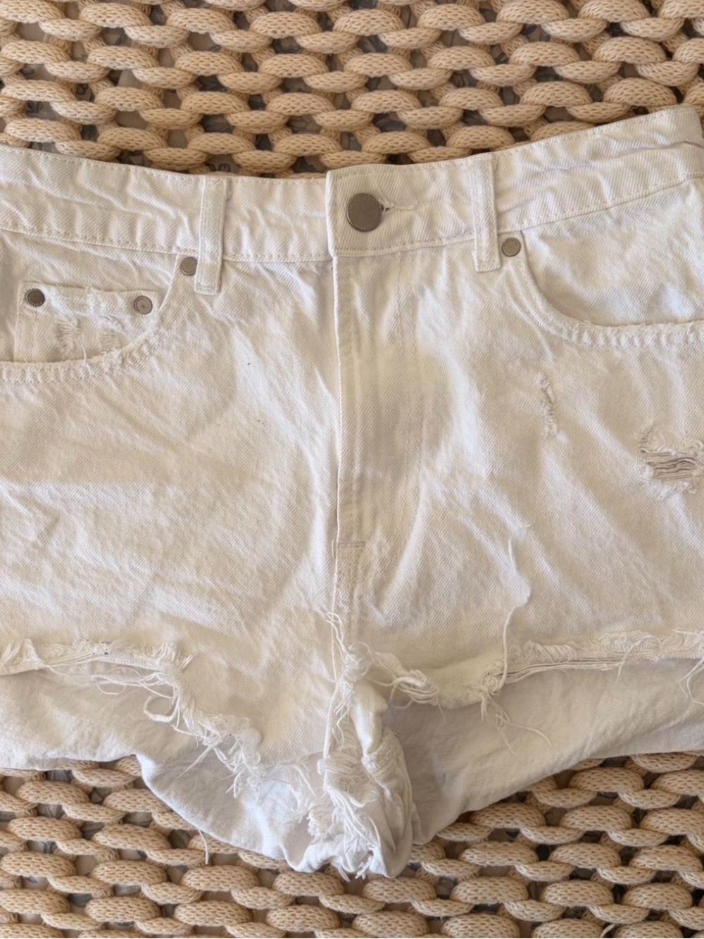 Zara White Distressed Frayed Denim Shorts